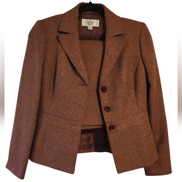 EUC Le Suit Skirt and Blazer Suit Set, Burnt Orange Le Suit Petite Skirt Set, 2P - Picture 3 of 11